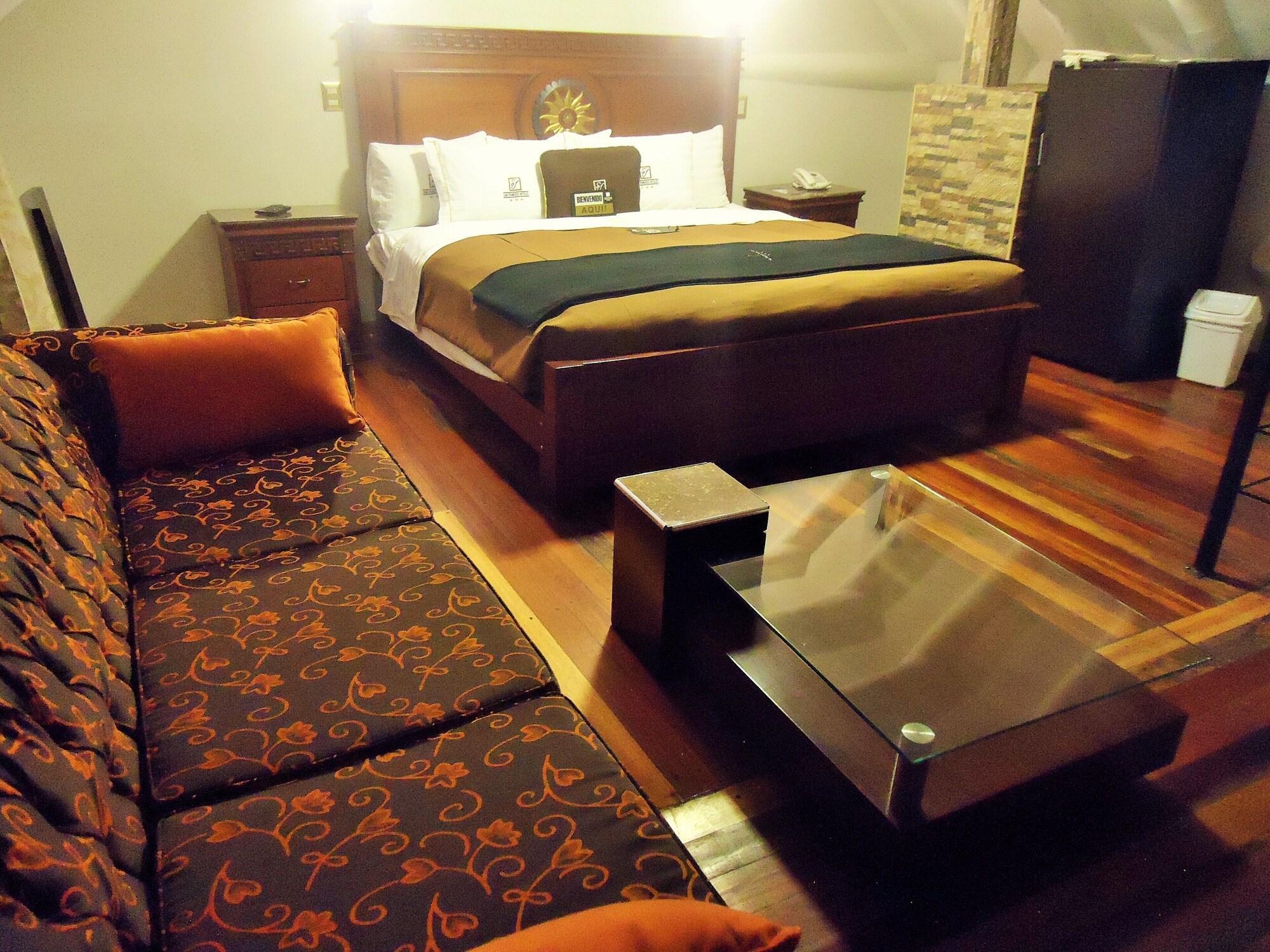 Hotel San Francisco Plaza 3*